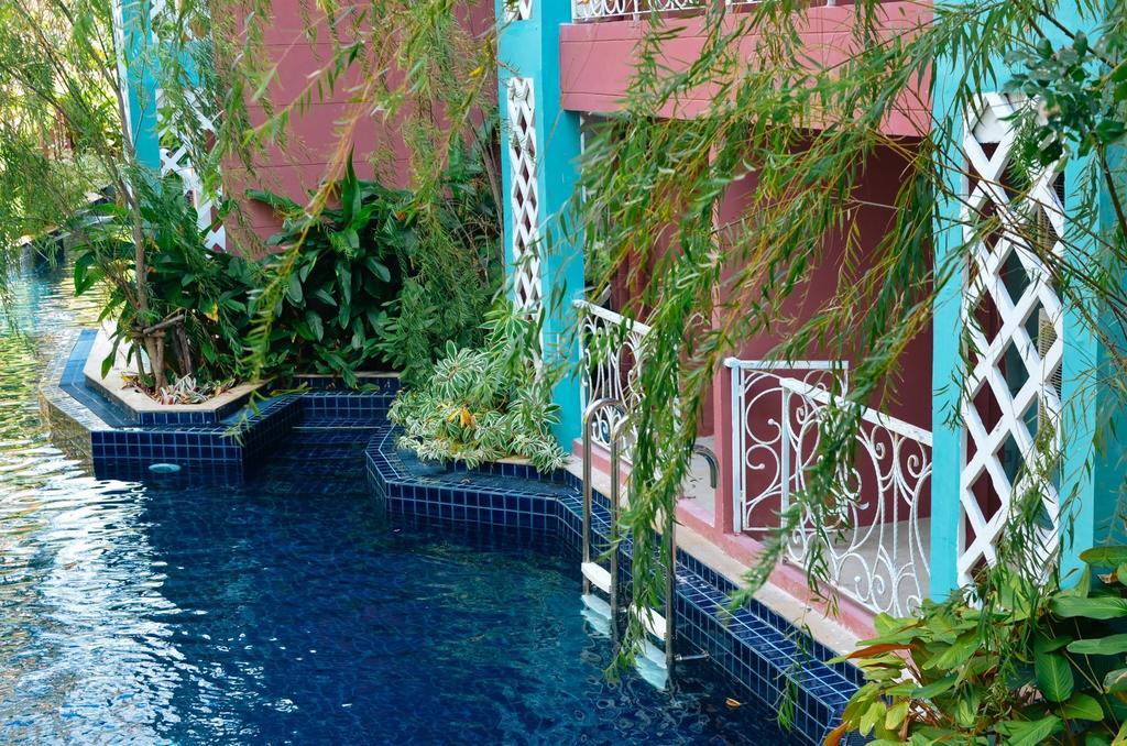 Grand Caribbean Resort Jomtian Pattaya Eksteriør bilde