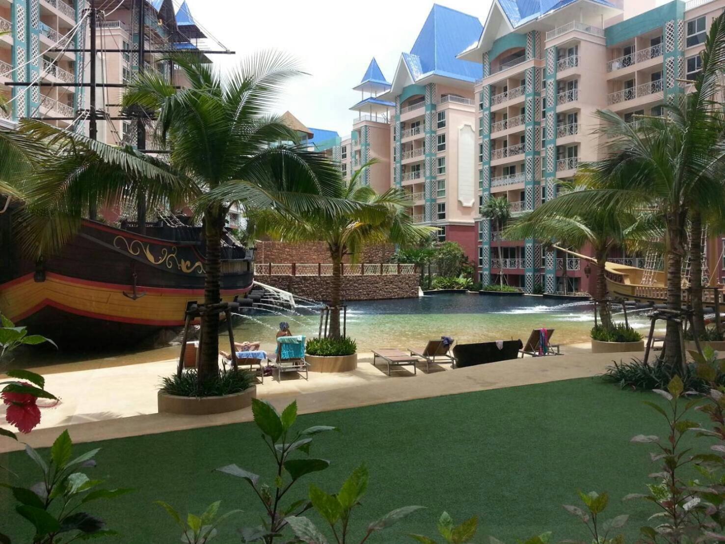 Grand Caribbean Resort Jomtian Pattaya Eksteriør bilde